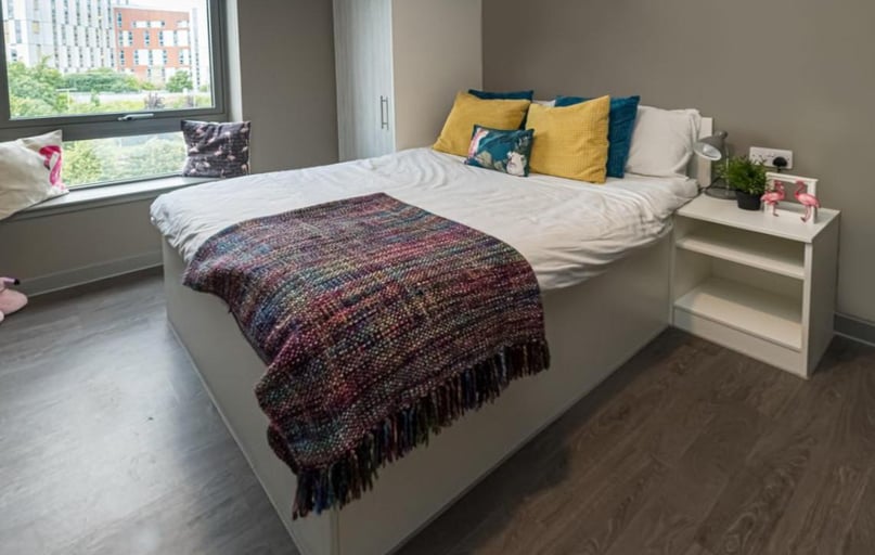 Castlebank Street, Partick, Glasgow - Image 1